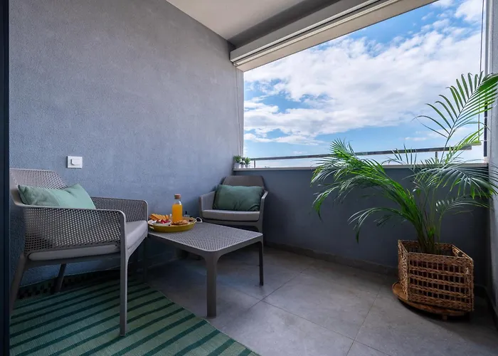 Central Apartment With Garage Zadar