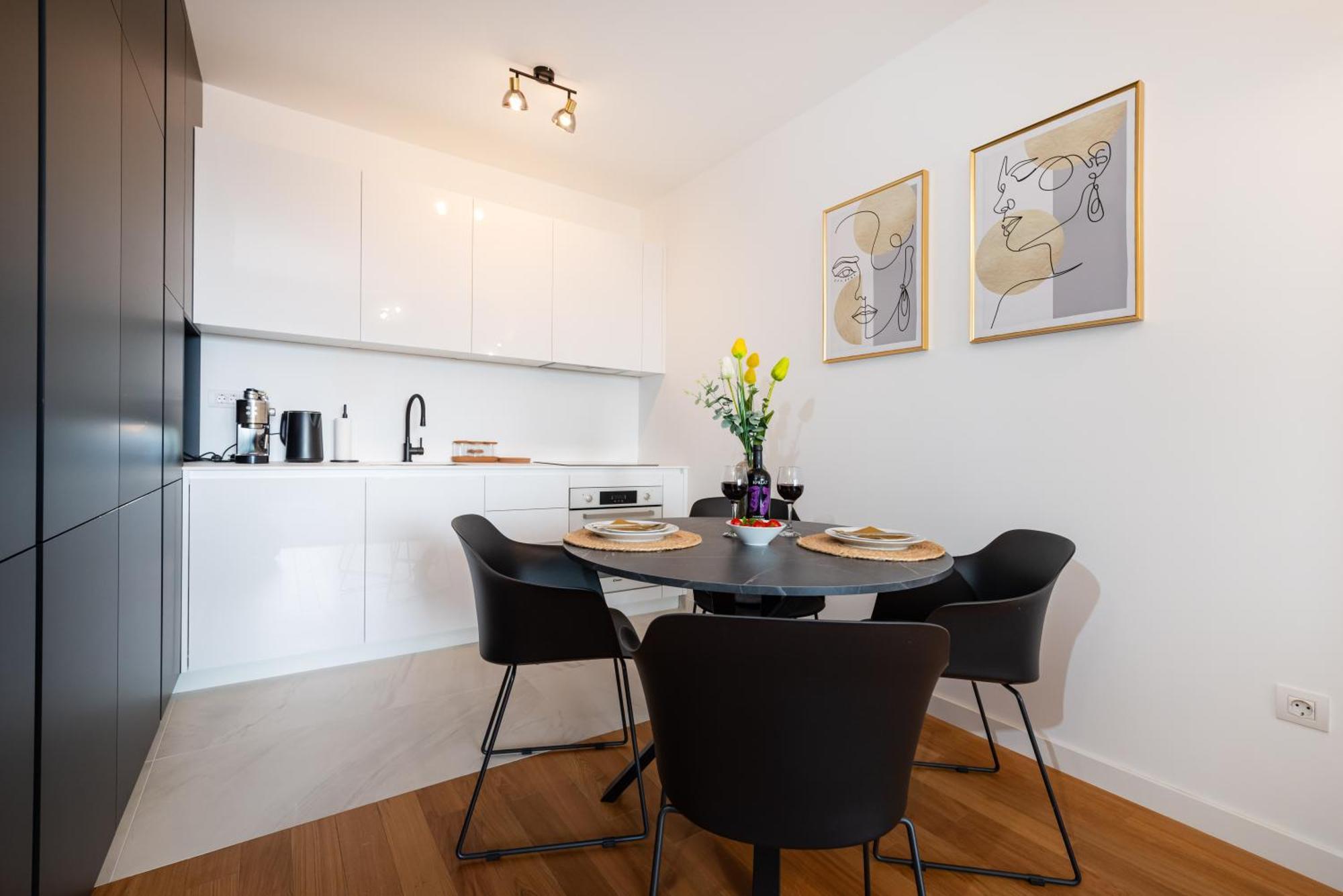 Appartement With Garage *